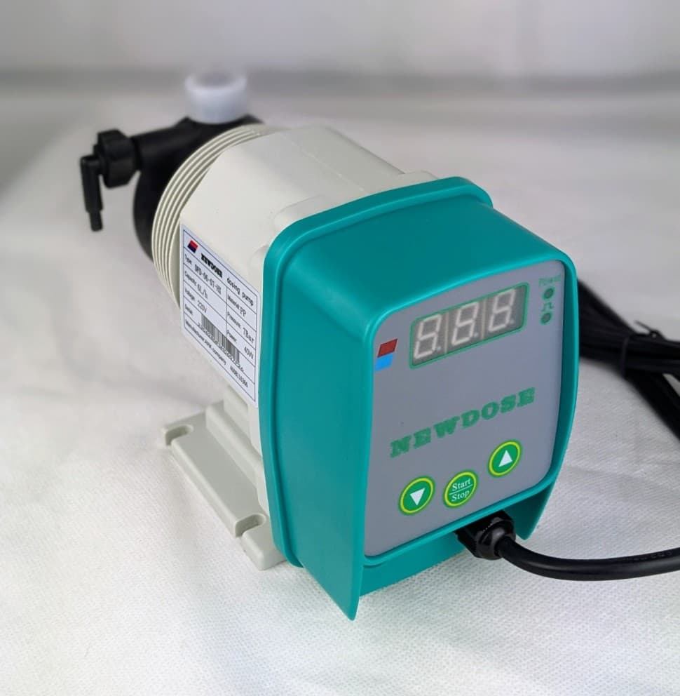 Мембранный дозирующий насос NewDose DFD-06-08-NX, 6 л/ч, 160 впрысков — фото 3