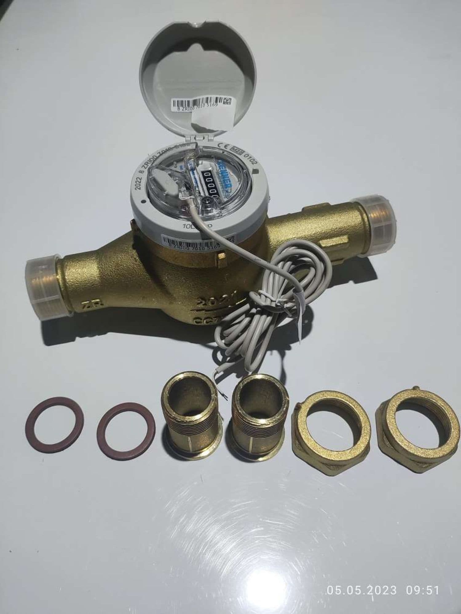 Водосчетчик ZENNER DN25 с имп. выходом (10л/имп) в сборе